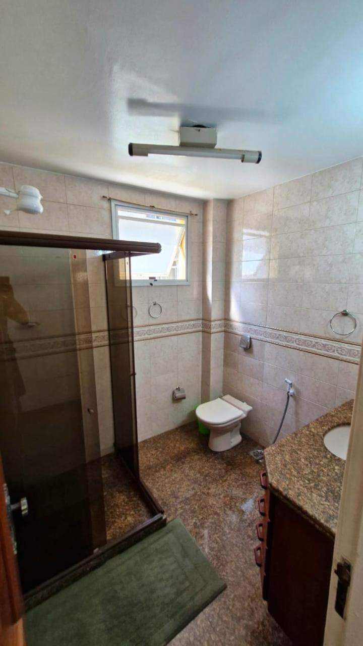 Localizacao Imbativel! A 98M Da Praia Do Forte Com Conforto, Ar-Condicionado E Estacionamento! กาโบฟรีโอ ภายนอก รูปภาพ